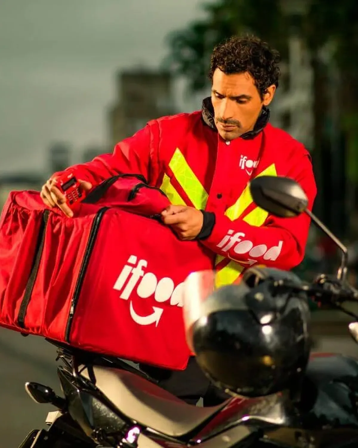 Já Fui Bag.